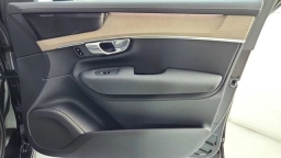 Volvo XC90 Plus B5 AWD 7-Seater 2026