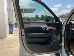 Volvo XC90 Plus B5 AWD 7-Seater 2026
