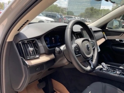 Volvo XC90 Plus B5 AWD 7-Seater 2026
