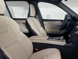 Volvo XC90 Plus B5 AWD 7-Seater 2026