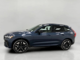 Volvo XC60 Plus B5 AWD 2026