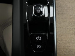 Volvo XC60 Plus B5 AWD 2026