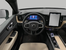 Volvo XC60 Plus B5 AWD 2026