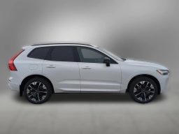 Volvo XC60 Plus B5 AWD 2026