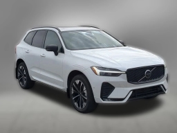 Volvo XC60 Plus B5 AWD 2026