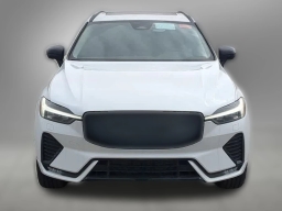 Volvo XC60 Plus B5 AWD 2026
