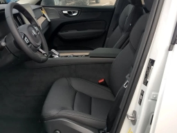 Volvo XC60 Plus B5 AWD 2026