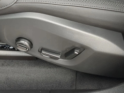 Volvo XC60 Plus B5 AWD 2026