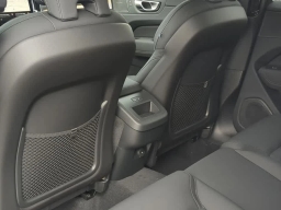 Volvo XC60 Plus B5 AWD 2026