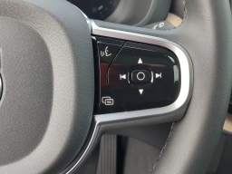 Volvo XC60 Plus B5 AWD 2026