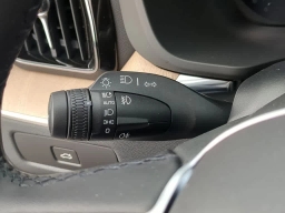 Volvo XC60 Plus B5 AWD 2026