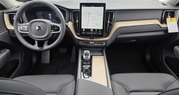 Volvo XC60 Plus B5 AWD 2026