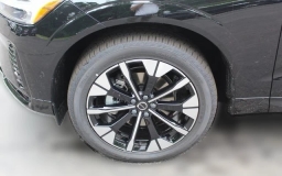 Volvo XC60 Plus B5 AWD 2026