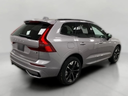 Volvo XC60 Plus B5 AWD 2026