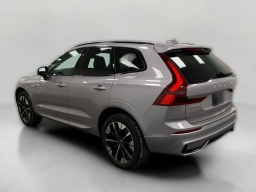 Volvo XC60 Plus B5 AWD 2026