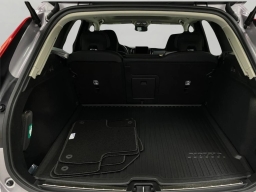Volvo XC60 Plus B5 AWD 2026