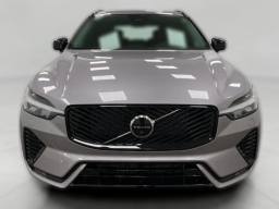 Volvo XC60 Plus B5 AWD 2026