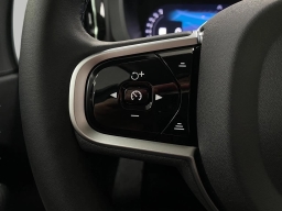 Volvo XC60 Plus B5 AWD 2026