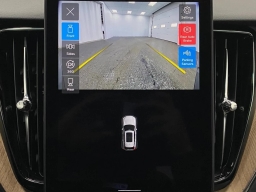 Volvo XC60 Plus B5 AWD 2026