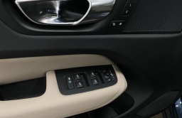 Volvo XC60 Plus B5 AWD 2026