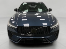 Volvo XC60 Plus B5 AWD 2026