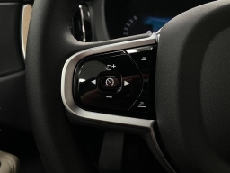 Volvo XC60 Plus B5 AWD 2026