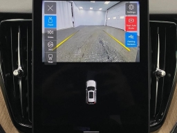 Volvo XC60 Plus B5 AWD 2026