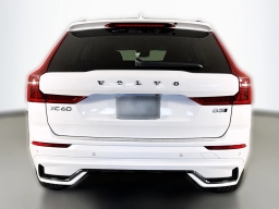 Volvo XC60 Plus B5 AWD 2026