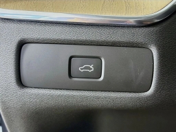 Volvo XC60 Plus B5 AWD 2026