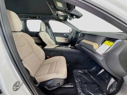 Volvo XC60 Plus B5 AWD 2026