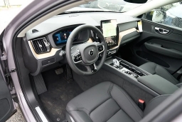 Volvo XC60 Plus B5 AWD 2026
