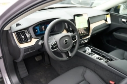 Volvo XC60 Plus B5 AWD 2026