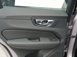 Volvo XC60 Plus B5 AWD 2026