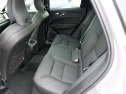 Volvo XC60 Plus B5 AWD 2026