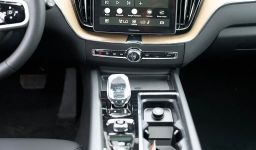 Volvo XC60 Plus B5 AWD 2026