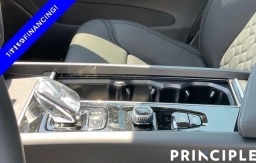 Volvo XC60 Plus B5 AWD 2026