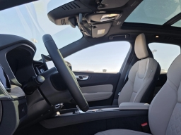 Volvo XC60 Plus B5 AWD 2026