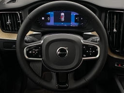 Volvo XC60 Plus B5 AWD 2026