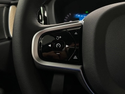 Volvo XC60 Plus B5 AWD 2026
