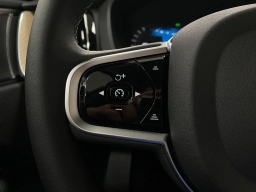 Volvo XC60 Plus B5 AWD 2026