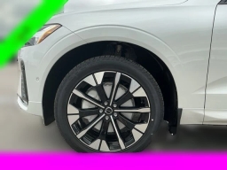 Volvo XC60 Plus B5 AWD 2026