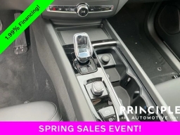 Volvo XC60 Plus B5 AWD 2026