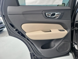 Volvo XC60 Plus B5 AWD 2026