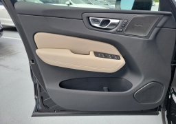 Volvo XC60 Plus B5 AWD 2026