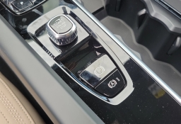 Volvo XC60 Plus B5 AWD 2026