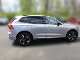 Volvo XC60 Plus B5 AWD 2026