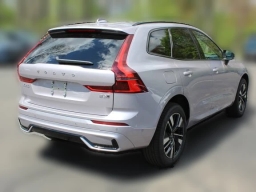 Volvo XC60 Plus B5 AWD 2026