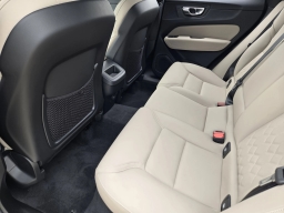 Volvo XC60 Plus B5 AWD 2026