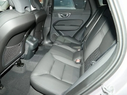 Volvo XC60 Plus B5 AWD 2026