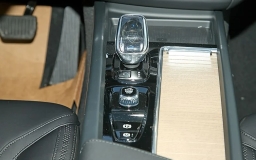 Volvo XC60 Plus B5 AWD 2026
